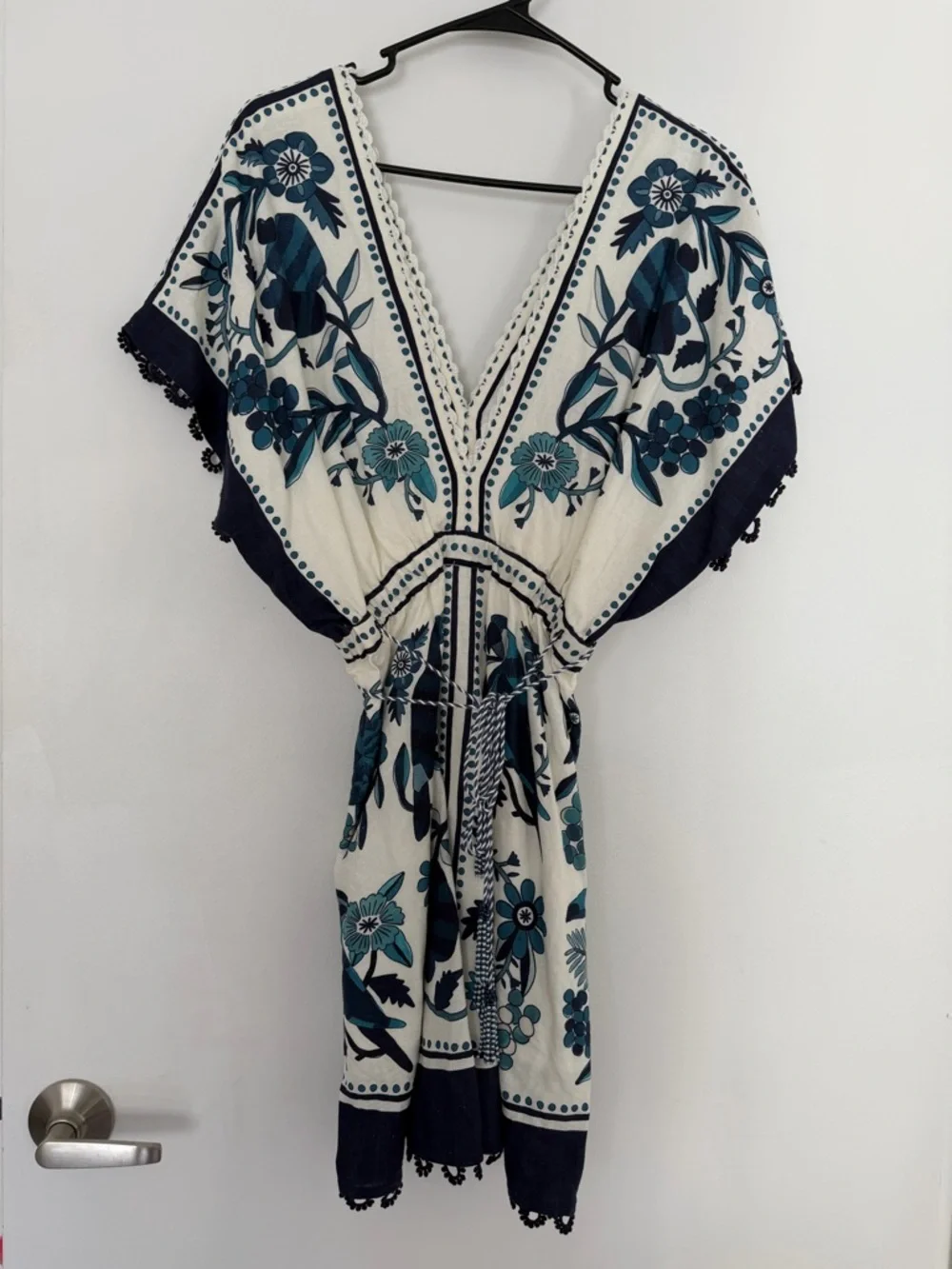 FARM Rio Women's V Neck Blue Tropical Tiles Mini Dress - Picture 4 of 5